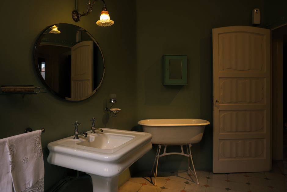 Laimis Home Renovations, home renovator services covering Oundle Wall & Floor Tiling in Oundle